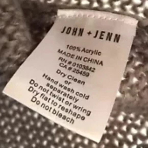 J + L (John and Jenn by Line) XL sweater in great cond oversized Revolve Brand - Picture 9 of 9